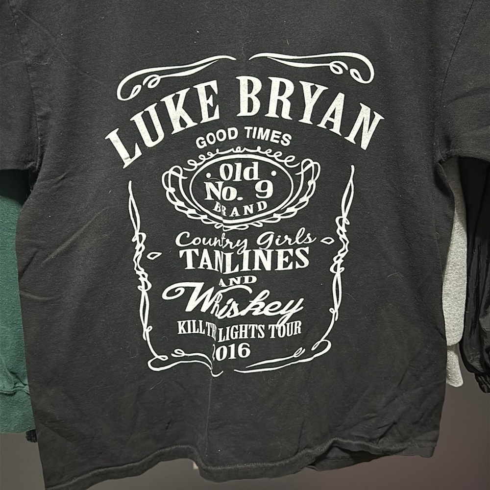 Luke Bryan Kill The Lights Tour T-Shirt - Picture 2 of 3